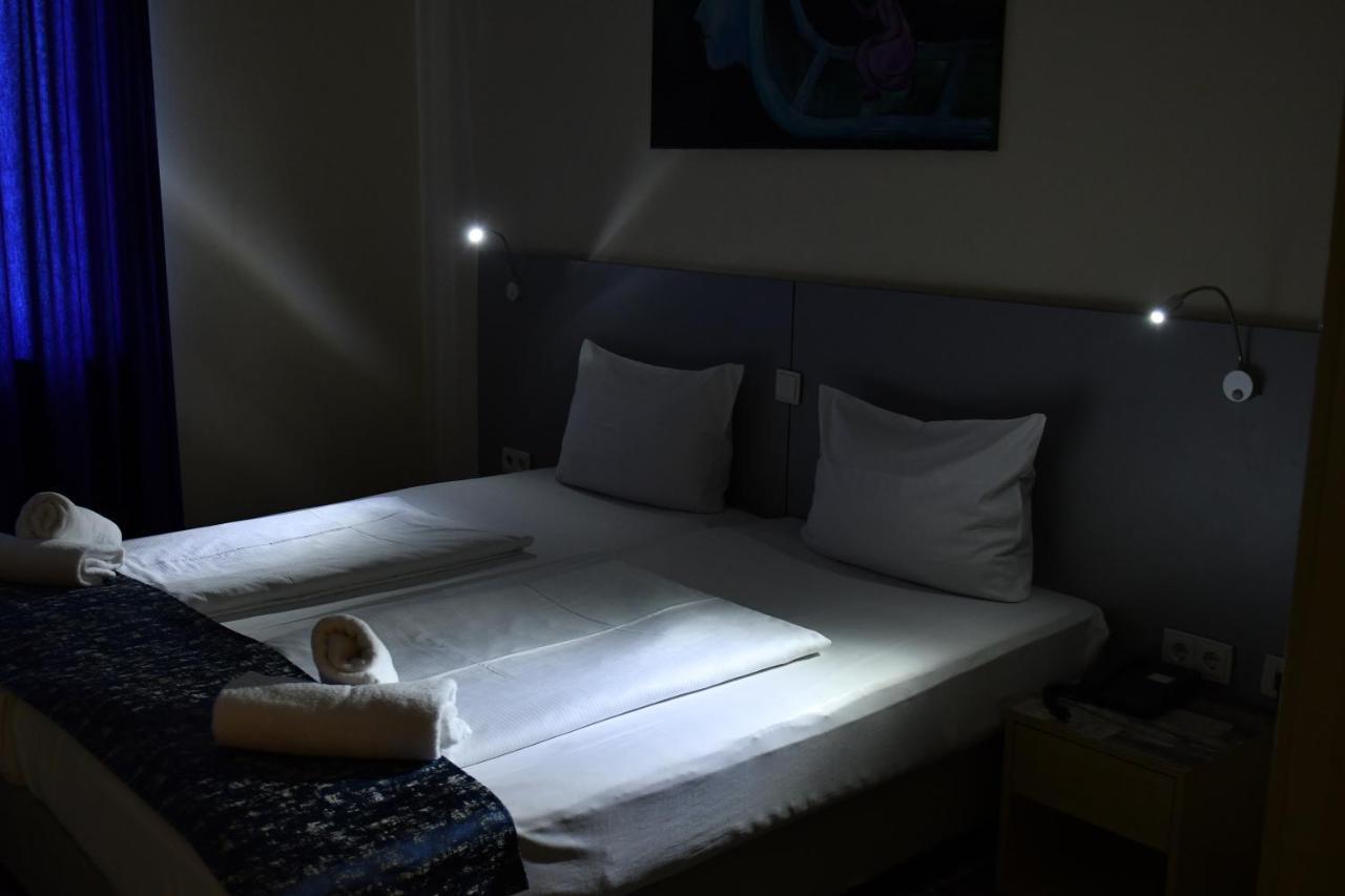 Muenchner Hof Hotel 3*