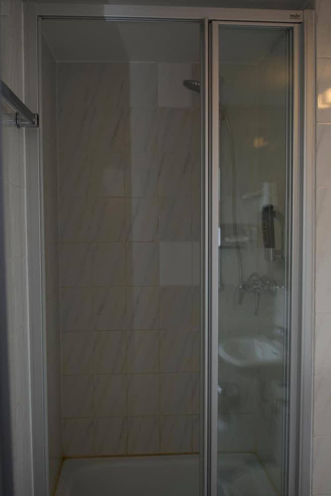 Muenchner Hof Hotel 3*