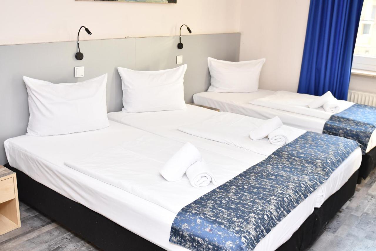 Muenchner Hof Hotel 3*