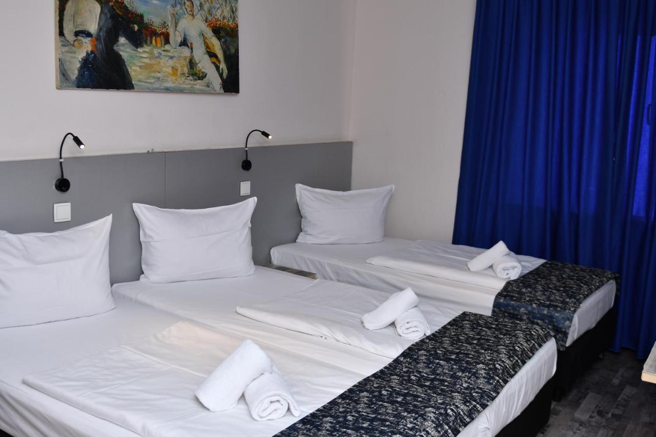 Muenchner Hof Hotel 3*